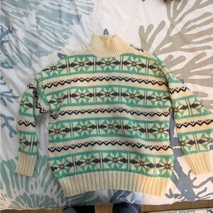 American Eagle Outfitters Cream and Green Turtleneck Sweater